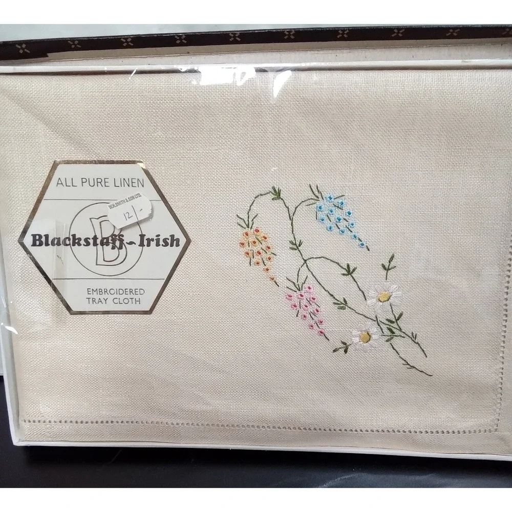 Blackstaff Irish Linen Embroidered Tray Cloth Vintage Floral M781 14x20‎ New